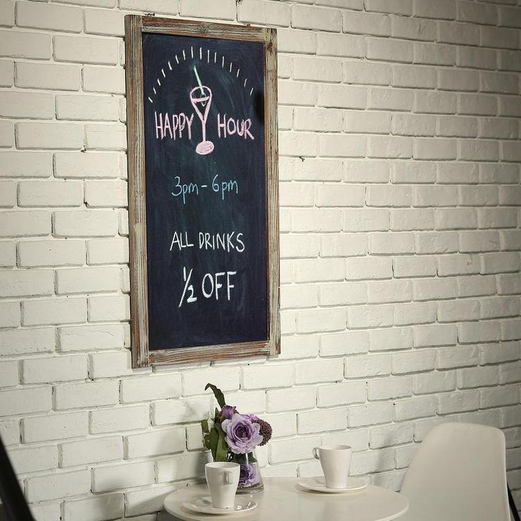Rustic Wall-Mounted Torched Wood Chalkboard - Mygiftss